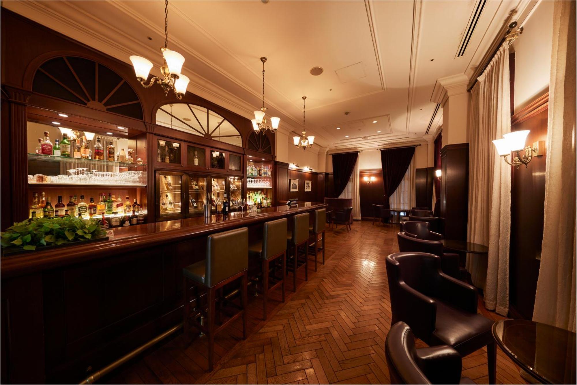 Hotel Den Haag Huis Ten Bosch Сасебо Екстер'єр фото The bar at the New York Palace