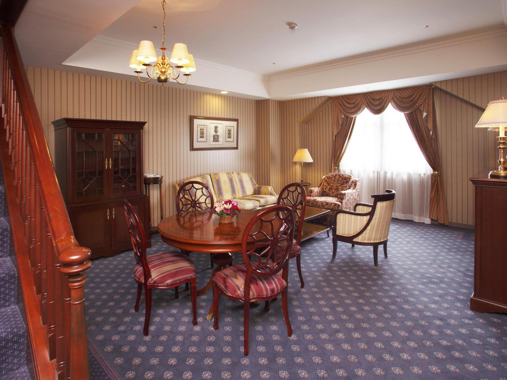 Hotel Den Haag Huis Ten Bosch Сасебо Екстер'єр фото A suite at the hotel